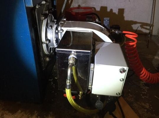 Quemador de aceite de desecho ligero pequeño de 2 a 4 litros por hora Control de placa de PC