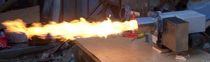 Quemador de aceite vegetal de residuos estable de 114 mm de diámetro de tubo con tres boquillas 0